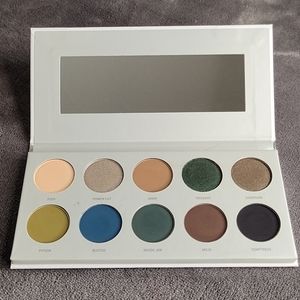 Morphe x Jaclyn Hill Dark Magic palette